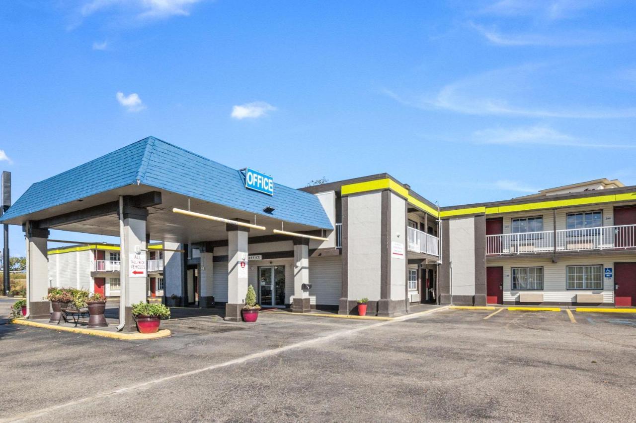 Econo Lodge Inn & Suites Terre Haute Ngoại thất bức ảnh