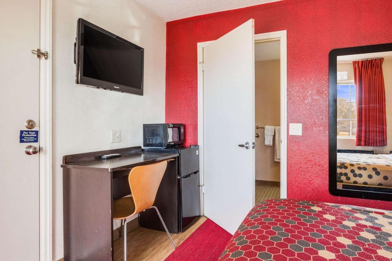 Econo Lodge Inn & Suites Terre Haute Ngoại thất bức ảnh