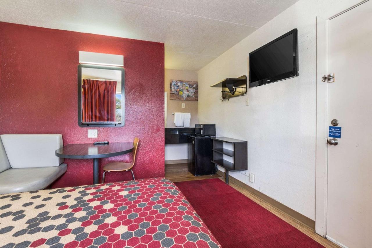 Econo Lodge Inn & Suites Terre Haute Ngoại thất bức ảnh