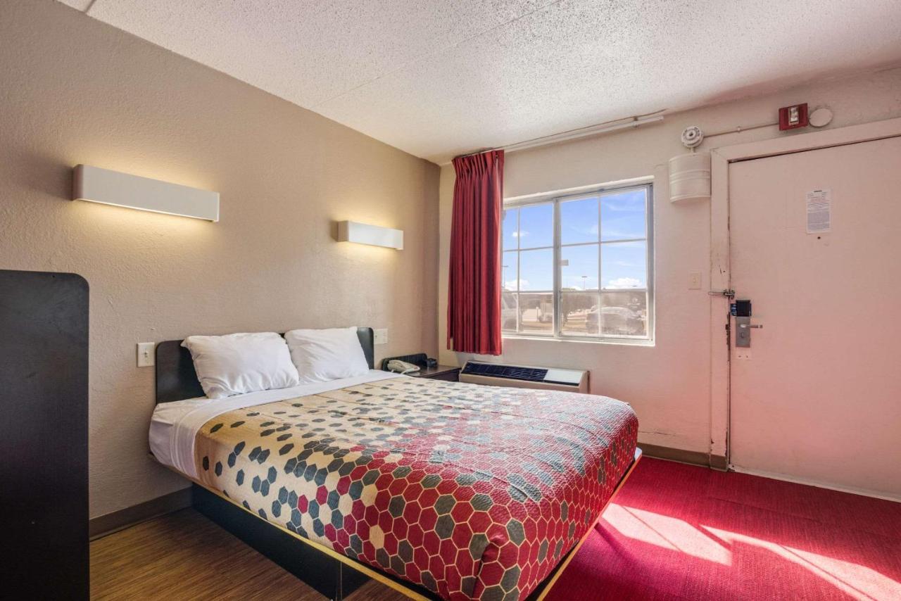 Econo Lodge Inn & Suites Terre Haute Ngoại thất bức ảnh