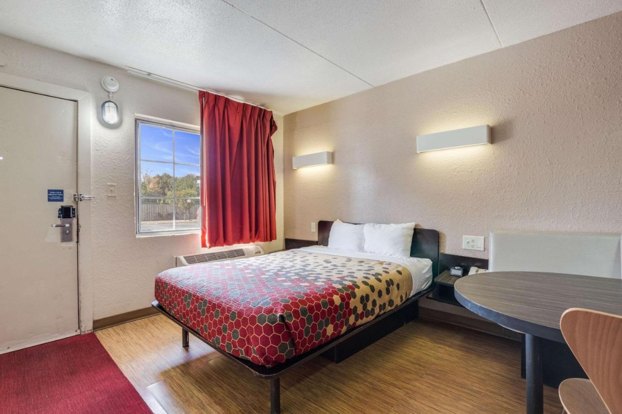 Econo Lodge Inn & Suites Terre Haute Ngoại thất bức ảnh